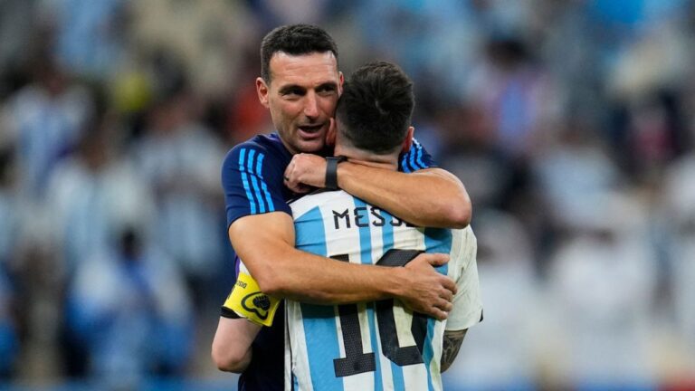 Messi y Scaloni - Seleccion argentina