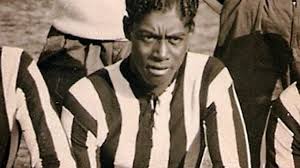 Alejandro de los Santos, el único futbolista de raza negra que jugó en la Selección Argentina 