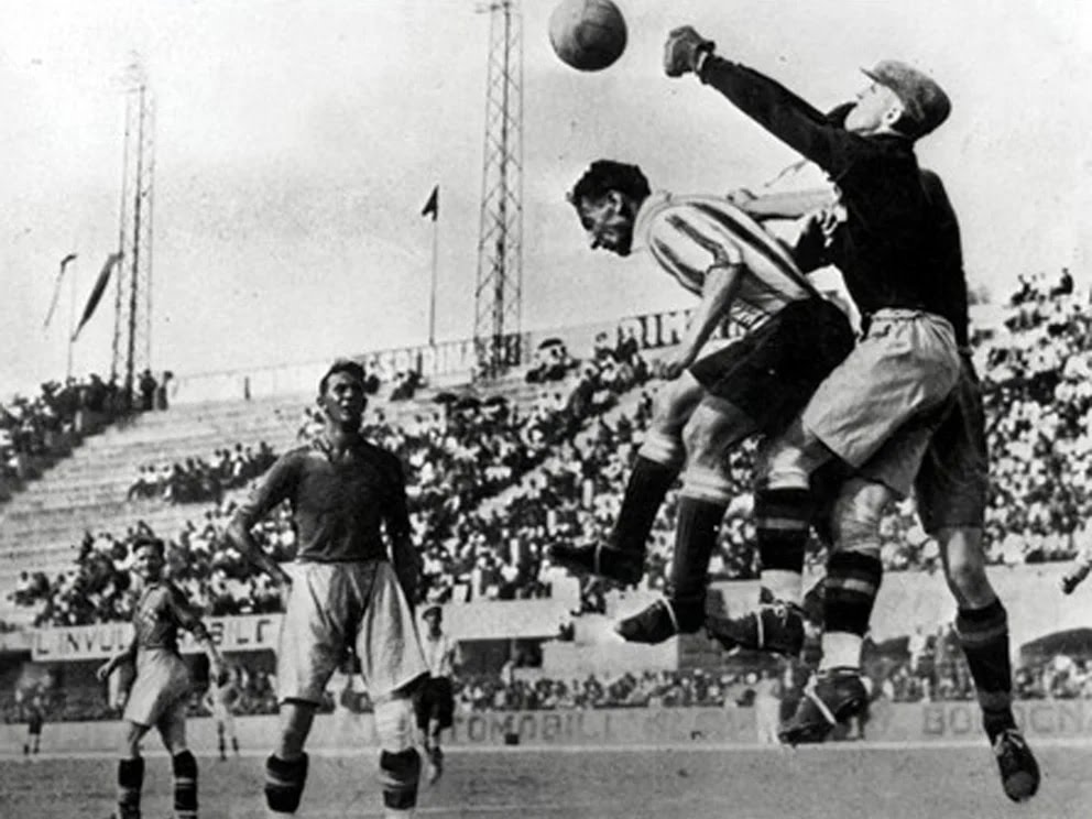 Ernesto Belis y Alberto Galateo marcaron los goles de Argentina. Sven Jonasson dos veces y Knut Kroon convirtieron para Suecia en el único partido que jugó la Selección en el Mundial 1934