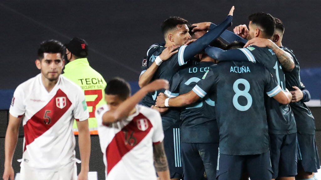 Formaciones confirmadas de la Selección Argentina y Perú