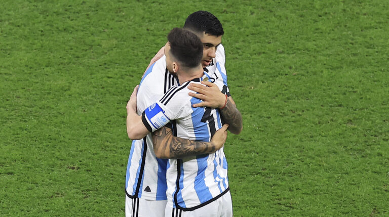 Cuti Romero y Lionel Messi la Selección Argentina