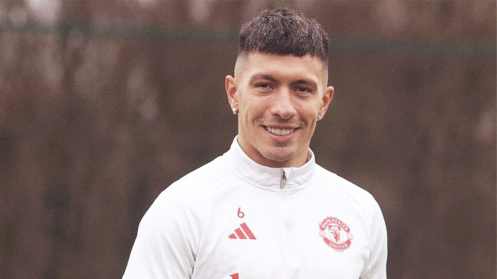Manchester United reveló detalles sobre el estado físico de Lisandro Martínez